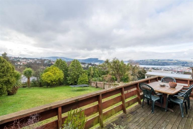 Photo of property in 12 Kirriemuir Street, Maryhill, Dunedin, 9011