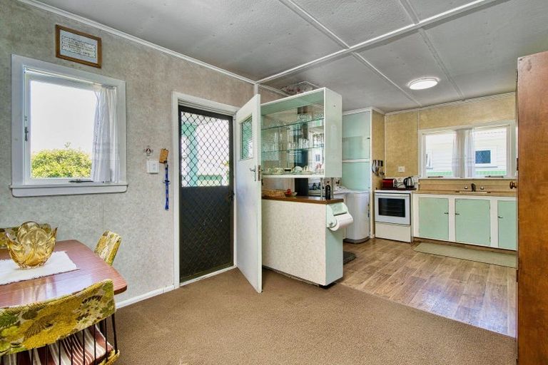 Photo of property in 37 Hillary Crescent, Maraenui, Napier, 4110