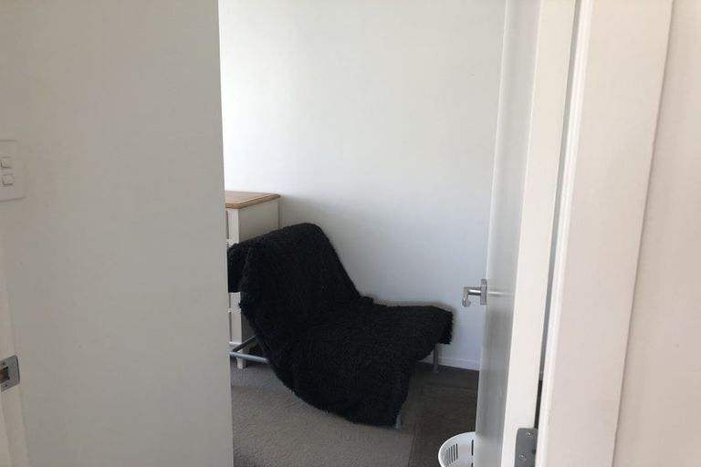 Photo of property in 35 North Terrace, Kelburn, Wellington, 6012