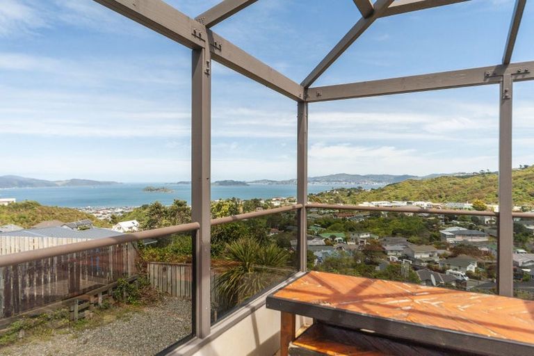 Photo of property in 46 Cypress Drive, Maungaraki, Lower Hutt, 5010