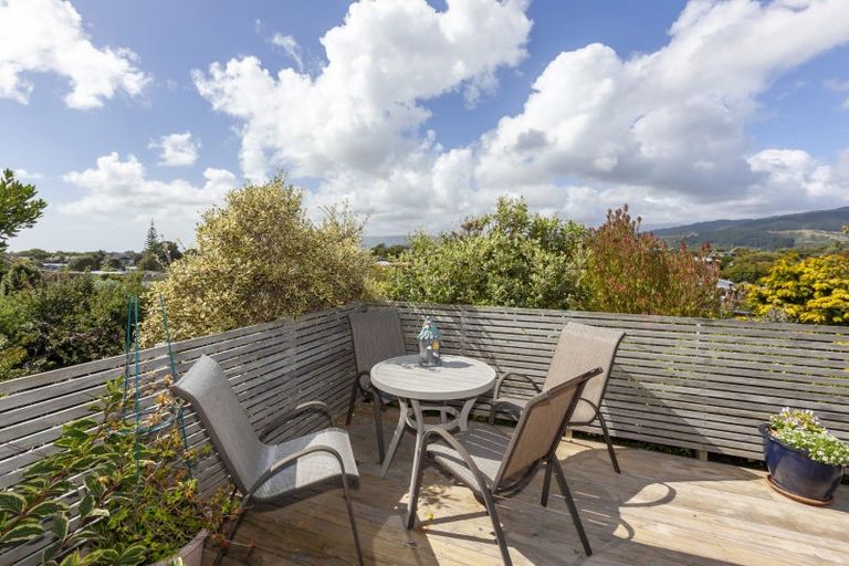 Photo of property in 5 Newry Road, Raumati Beach, Paraparaumu, 5032