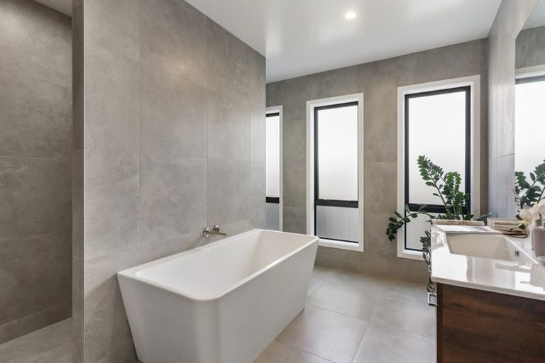 Photo of property in 10 Te Rata Boulevard, Karaka, 2124