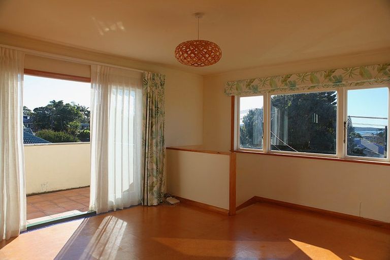 Photo of property in 8 Niccol Avenue, Narrow Neck, Auckland, 0624