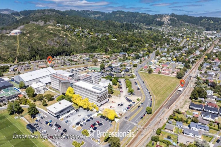 Photo of property in 34 Palmer Crescent, Silverstream, Upper Hutt, 5019