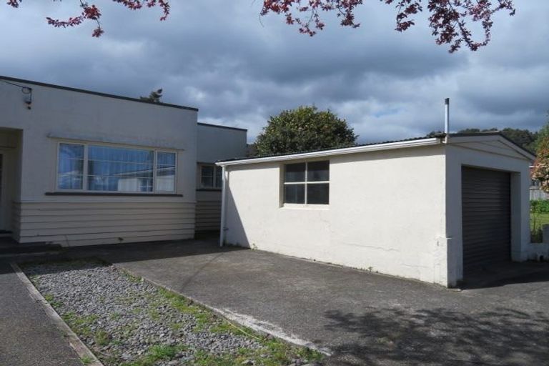 Photo of property in 54 Lane Street, Wallaceville, Upper Hutt, 5018