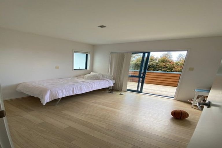 Photo of property in 9a Agathis Avenue, Mairangi Bay, Auckland, 0630