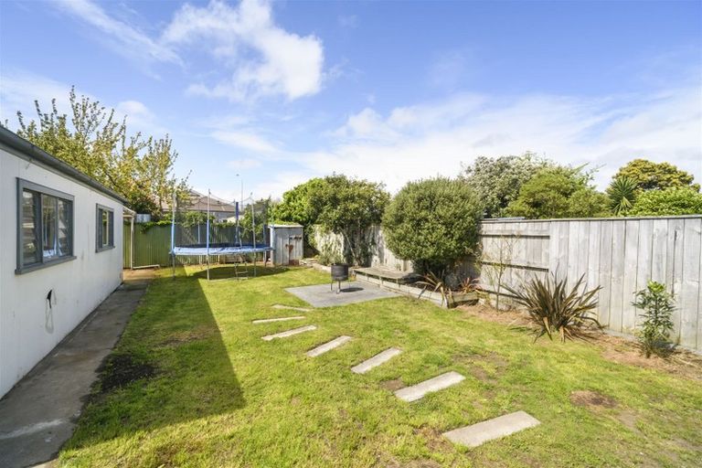 Photo of property in 15 Waldegrave Street, Palmerston North, 4410