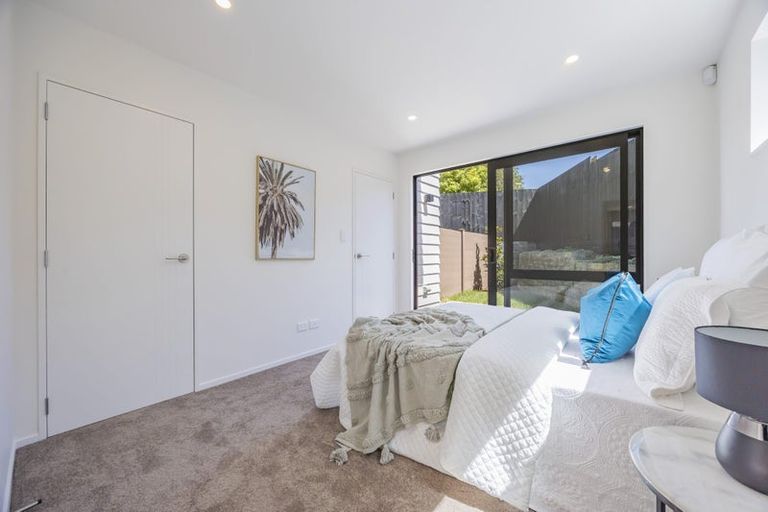 Photo of property in 17a John Jennings Drive, Oteha, Auckland, 0632