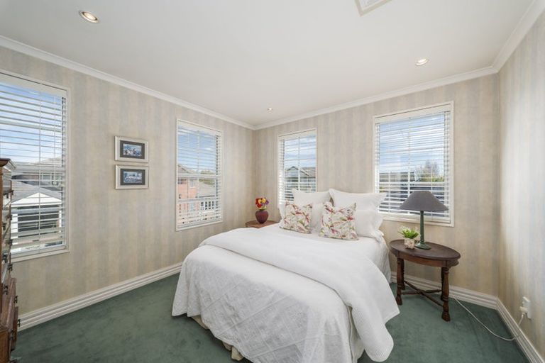Photo of property in 8 Palazzo Lane, Riccarton, Christchurch, 8011