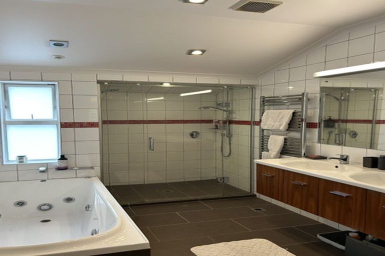 Photo of property in 12 Glenmore Street, Thorndon, Wellington, 6011