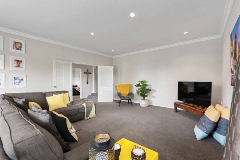 Photo of property in 22 Marnane Terrace, St Andrews, Hamilton, 3200