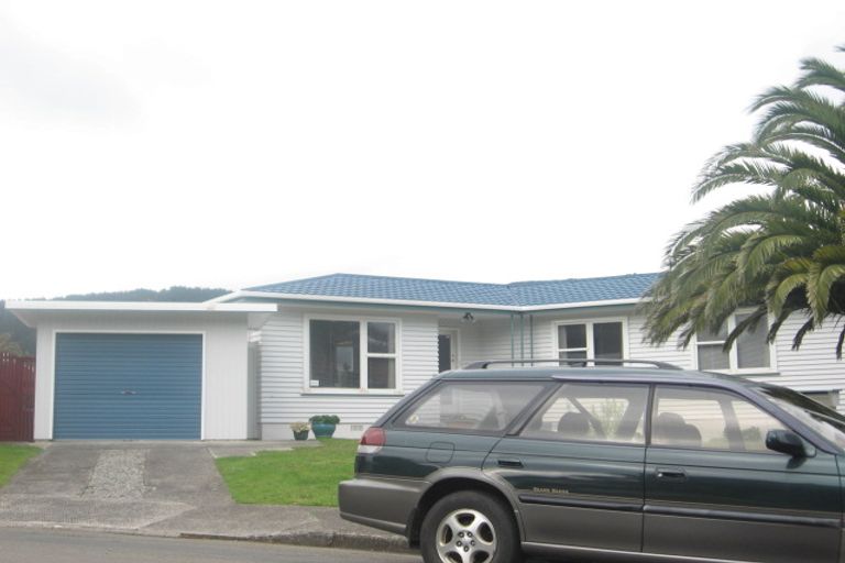 Photo of property in 18 Porter Place, Paekakariki, 5034