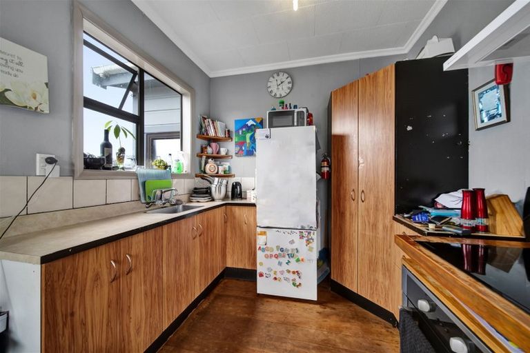 Photo of property in 68 South Road, Manaia, 4612