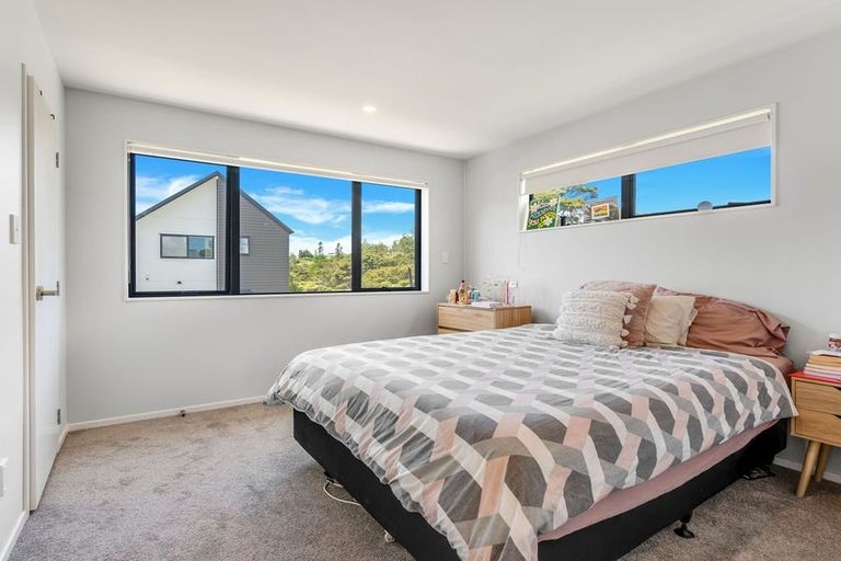 Photo of property in 26 Kaimai Avenue, Massey, Auckland, 0614