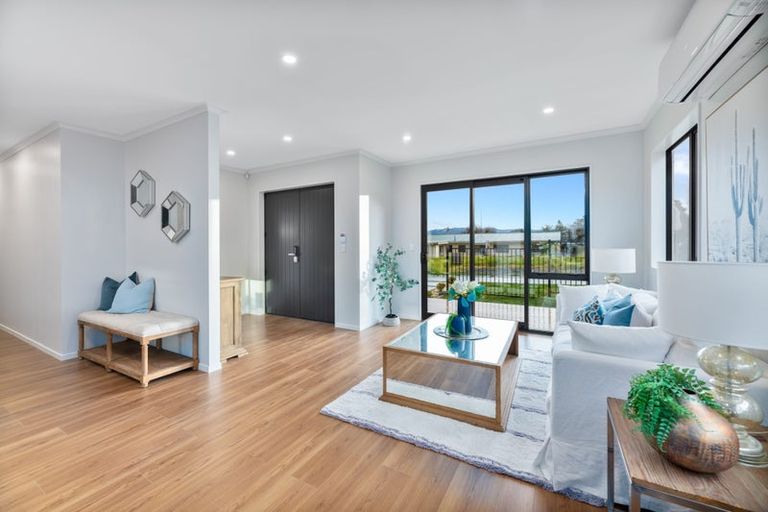 Photo of property in 6 Ambrosia Avenue, Henderson, Auckland, 0612