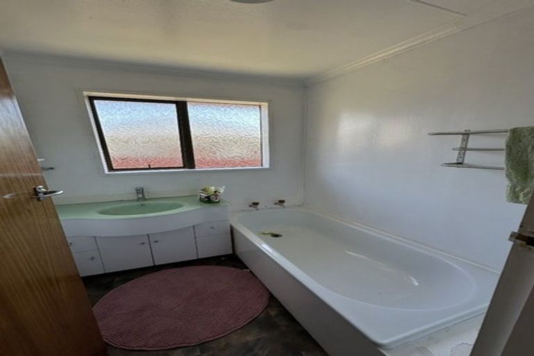 Photo of property in 15 Blackwater Street, Bluff, 9814