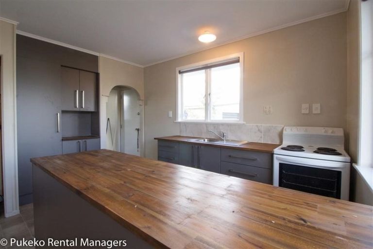 Photo of property in 1/16 Brentford Place, Manurewa, Auckland, 2102