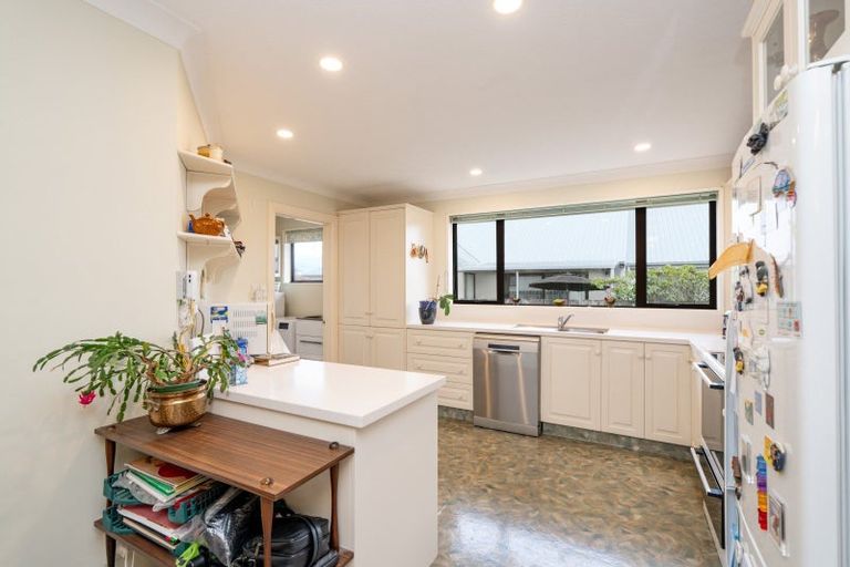 Photo of property in 28 Craig Street, Waikiwi, Invercargill, 9810