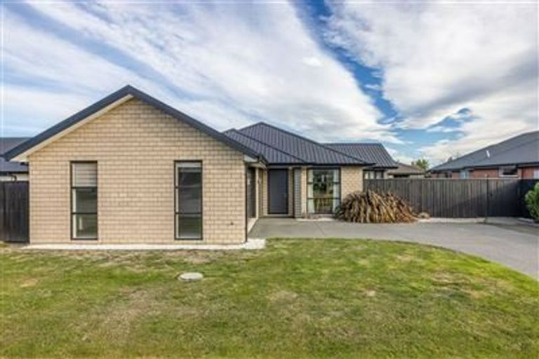 Photo of property in 135 Bibiana Street, Aidanfield, Christchurch, 8025