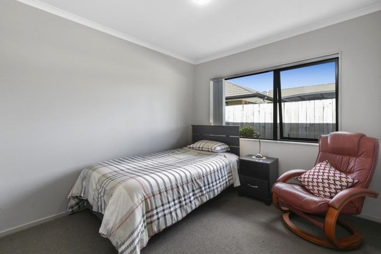 Photo of property in 8 Dumfries Place, Pyes Pa, Tauranga, 3112