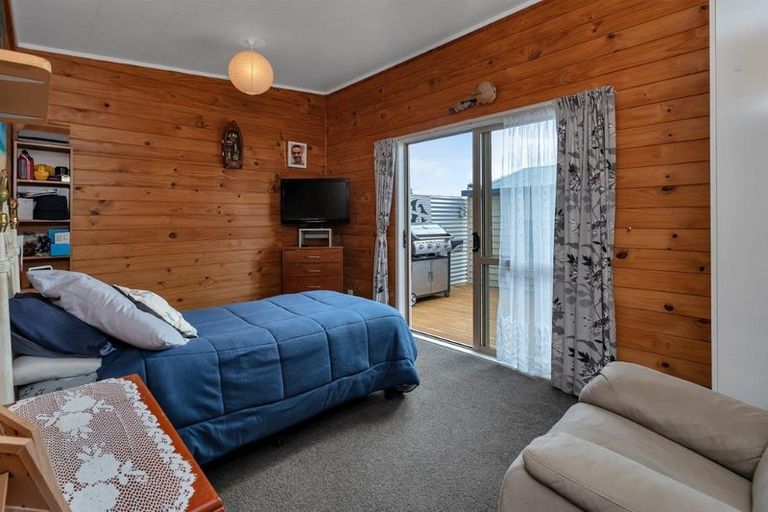 Photo of property in 21 Tamure Place, Ruakaka, 0116