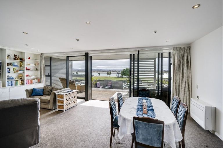 Photo of property in 209/7 Humber Street, Pandora, Napier, 4110