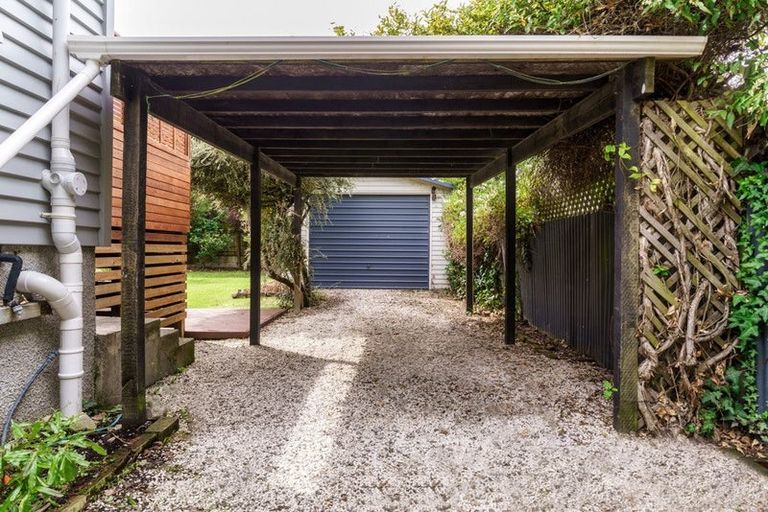 Photo of property in 215 Waimea Terrace, Beckenham, Christchurch, 8023