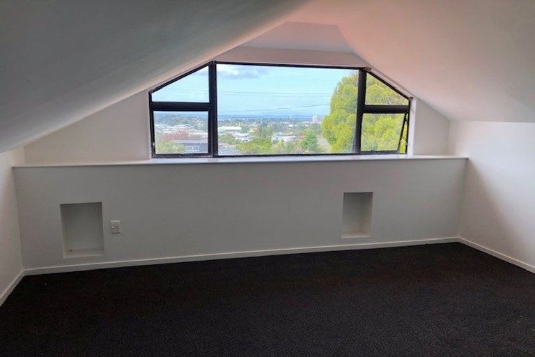 Photo of property in 4 Beatrice Avenue, Hillcrest, Auckland, 0627