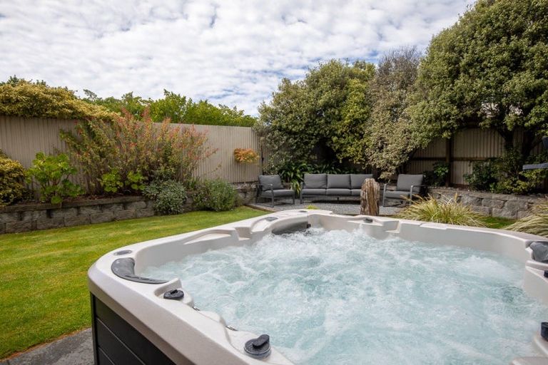 Photo of property in 9 Hawthorne Road, Kaikoura, 7300