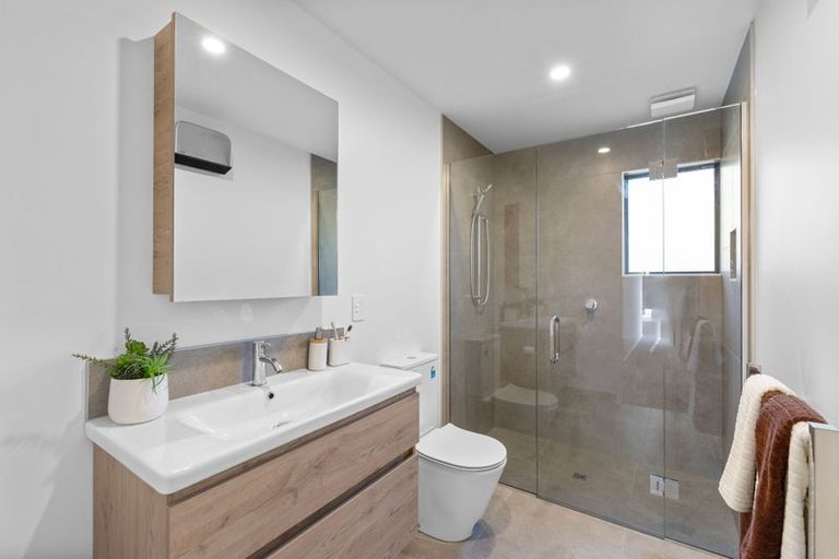 Photo of property in 76b Quinns Road, Shirley, Christchurch, 8013