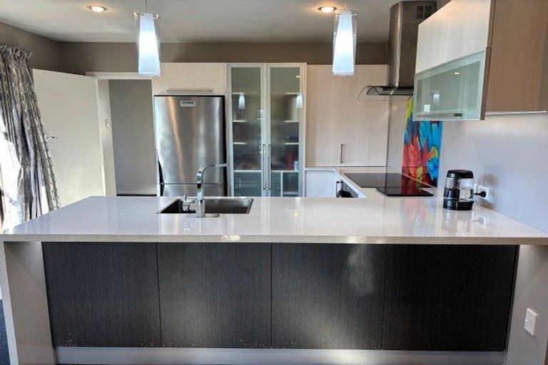 Photo of property in 12 Masham Road, Broomfield, Christchurch, 8042