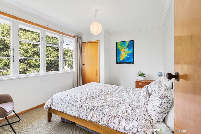 Photo of property in 46 Raukawa Street, Strathmore Park, Wellington, 6022