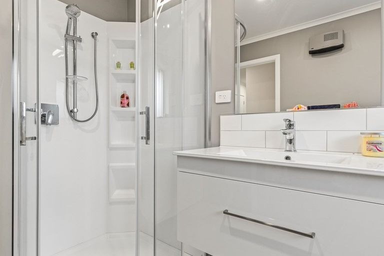 Photo of property in 22 John Raven Lane, Woodend, 7610