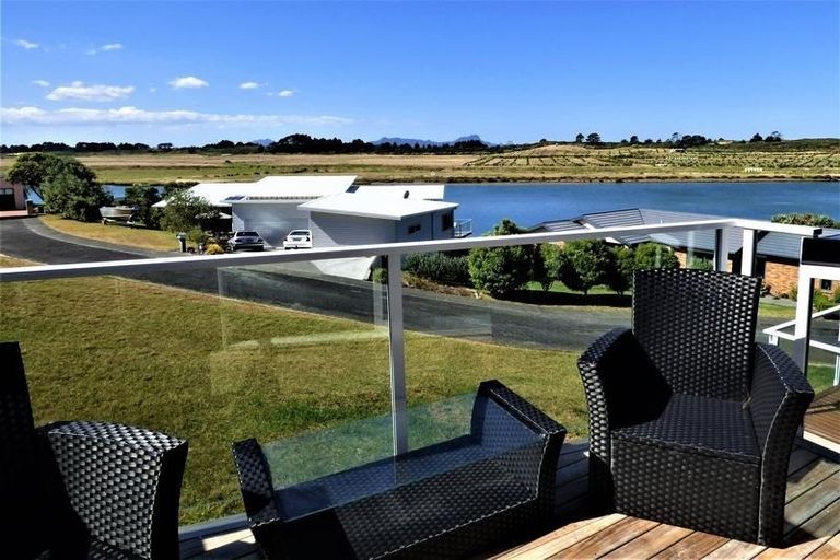 Photo of property in 21 Riverview Place, Waipu, 0582