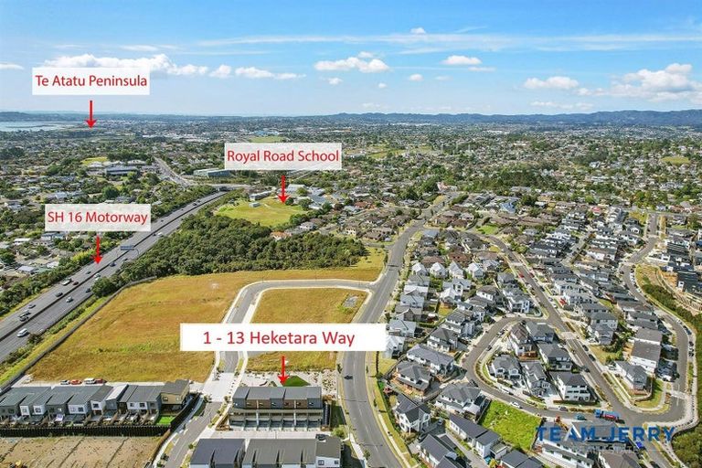 Photo of property in 1 Heketara Way, Massey, Auckland, 0614
