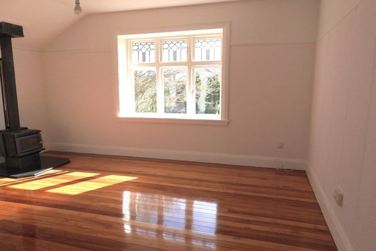 Photo of property in 35 Wharfe Street, South Hill, Oamaru, 9400