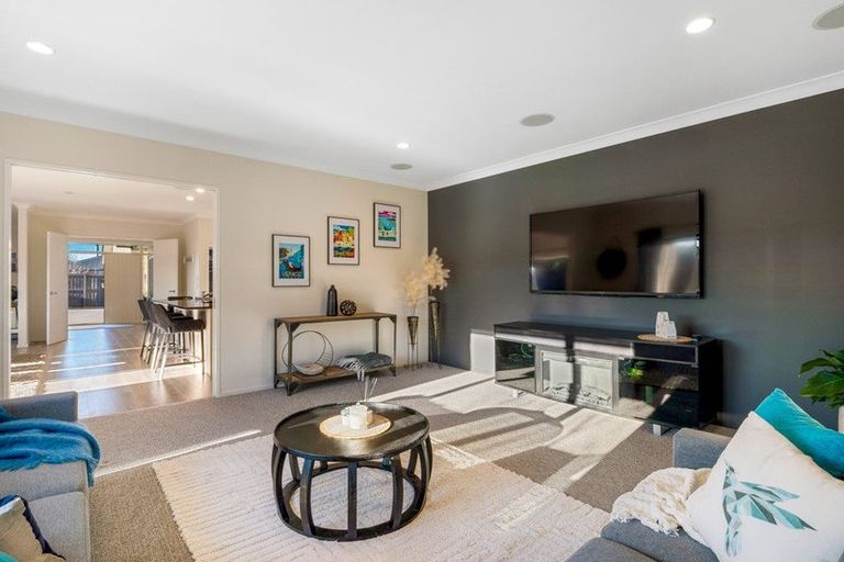 Photo of property in 33 Oak Tree Lane, Rolleston, 7614