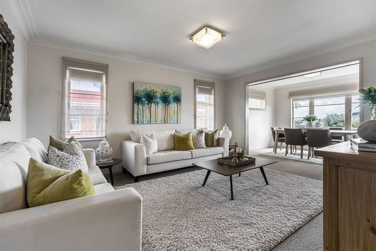 Photo of property in 10 Aramoana Avenue, Devonport, Auckland, 0624