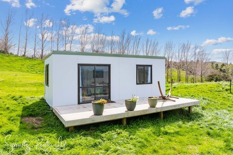 Photo of property in 67 Te Pahi River Drive, Paparoa, 0583
