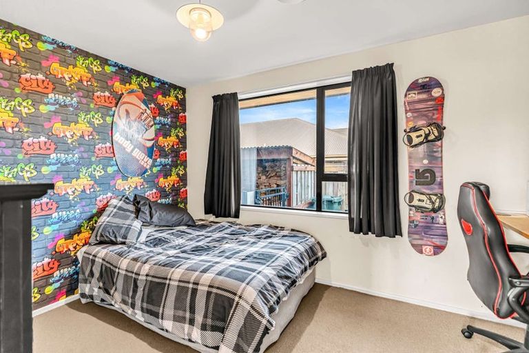 Photo of property in 8 Stonebridge Lane, Oxford, 7430