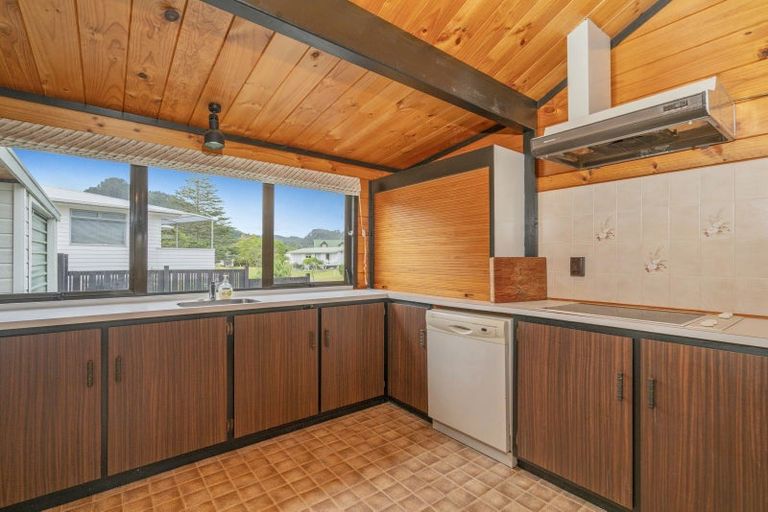 Photo of property in 37 Jubilee Drive, Pauanui, Hikuai, 3579