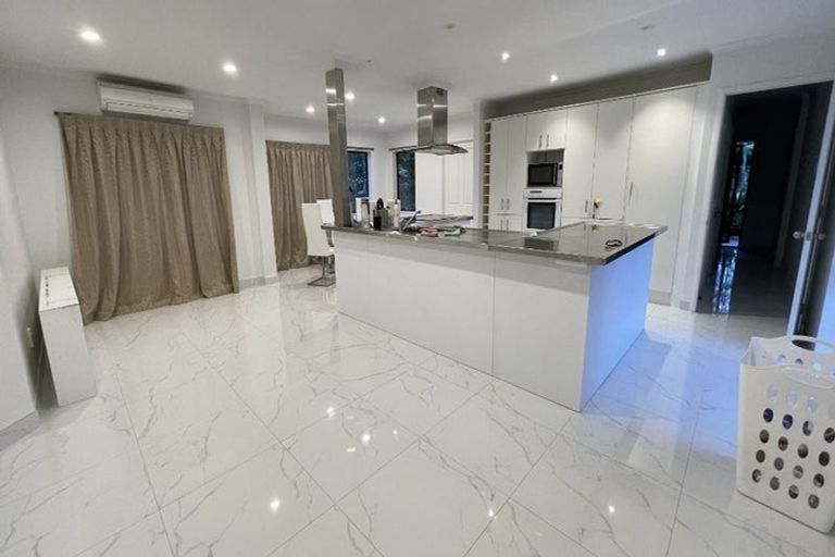 Photo of property in 1 Trinity Place, Albany, Auckland, 0632