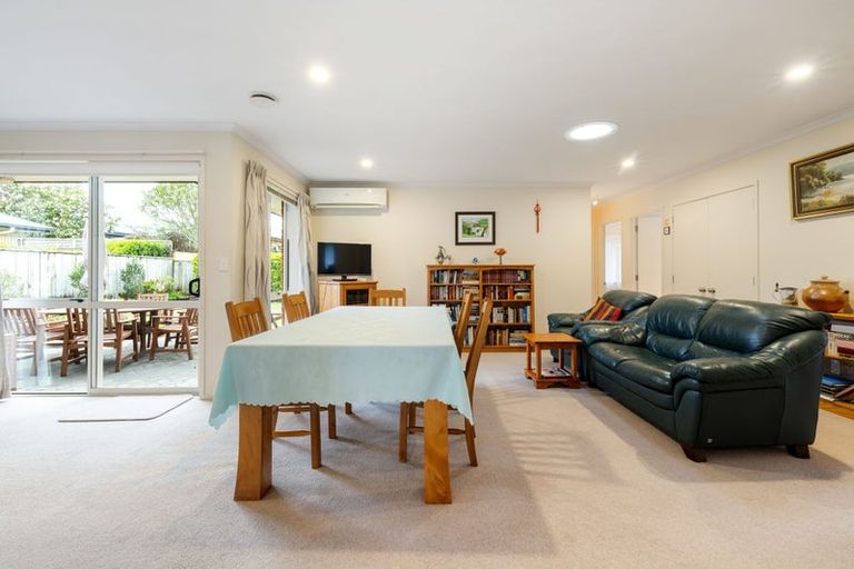 Photo of property in 29 Saint James Drive, Huntington, Hamilton, 3210