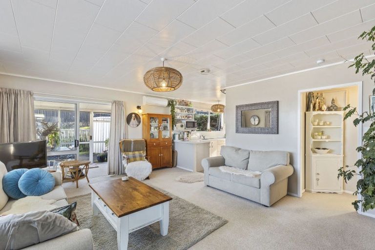 Photo of property in 3a Rossiter Crescent, Lynmouth, New Plymouth, 4310