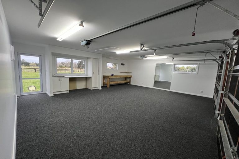 Photo of property in 171 Boord Crescent, Kumeu, 0891