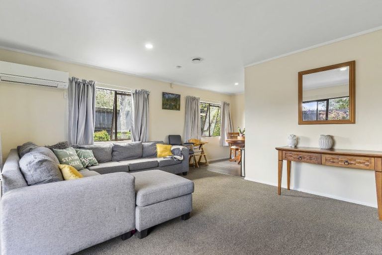 Photo of property in 1/98 Barrys Road, Glendene, Auckland, 0602