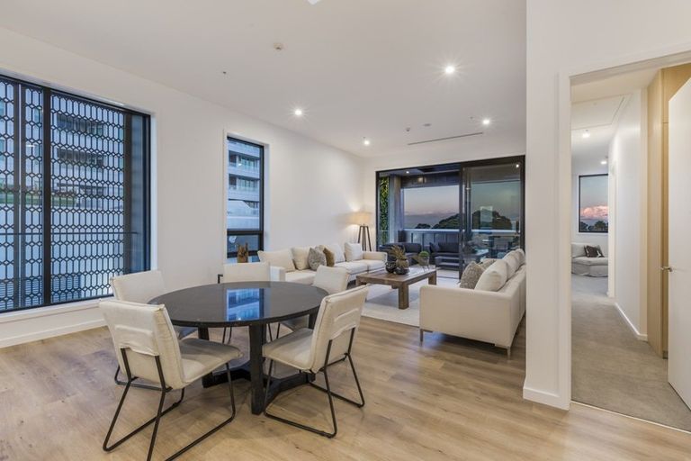 Photo of property in 5/14 Tamariki Avenue, Orewa, 0931