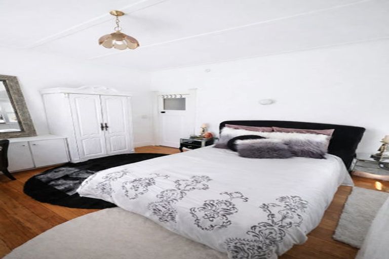 Photo of property in 13 Chester Street, Waverley, 4510