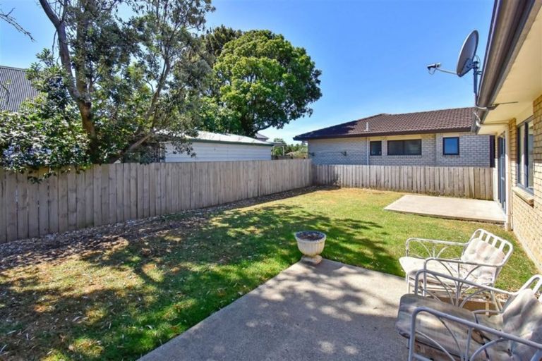 Photo of property in 94 Collingwood Road, Waiuku, 2123