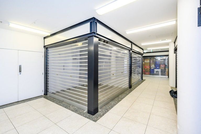 Photo of property in Twin Towers, 811/17 Putney Way, Manukau, Auckland, 2104